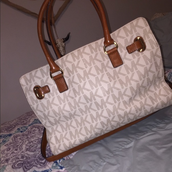 Sold MK purse - Picture 3 of 5